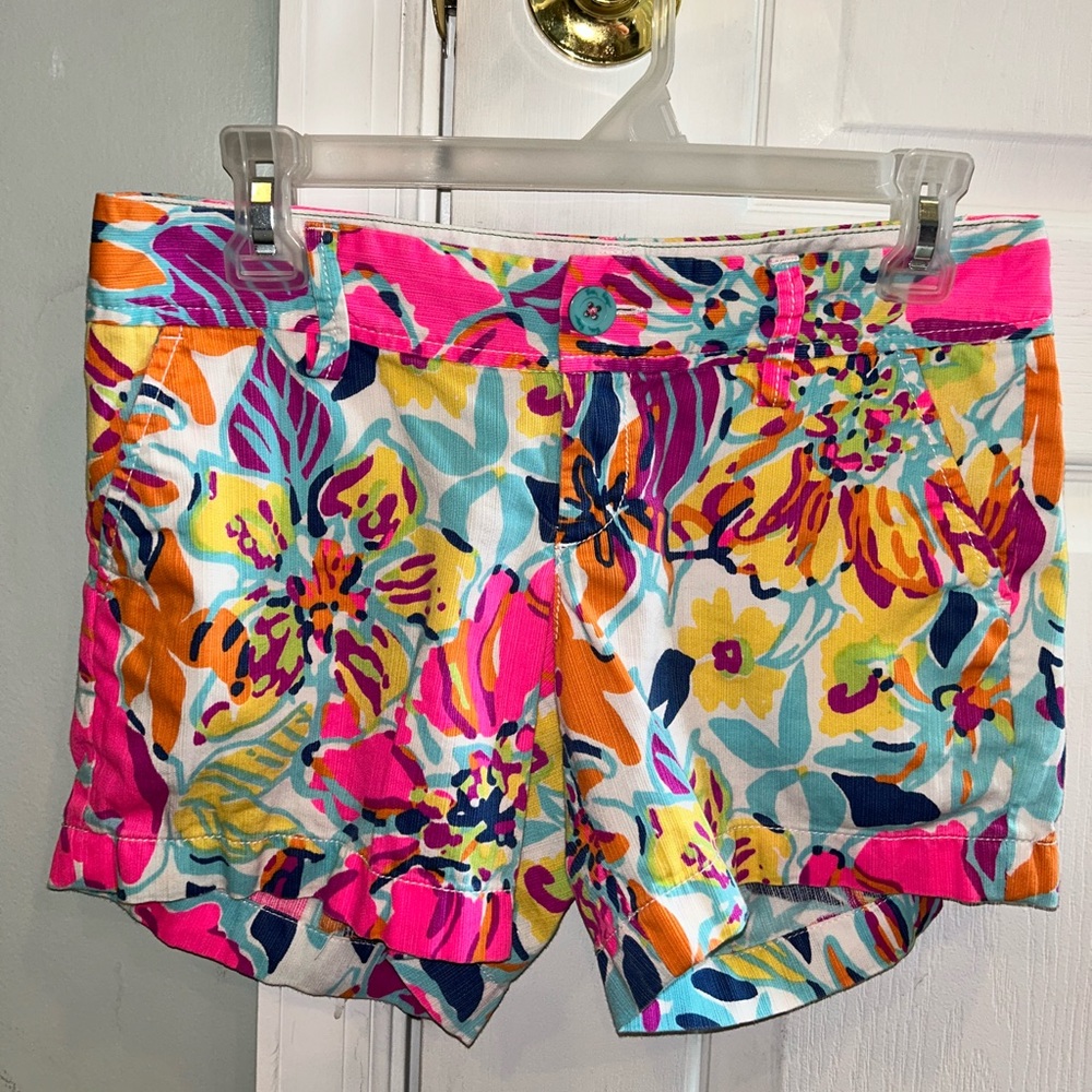 Lilly Pulitzer Shorts. Besame Mucho Style. Neon Summer Floral. Size 0.
